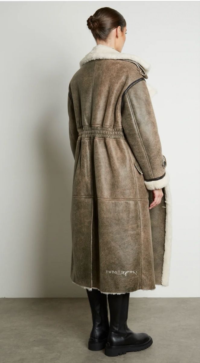 Cappotti: TwentyFall Shearling Coat – Usato da Wettswil venduto da ilona.zlatarev 5