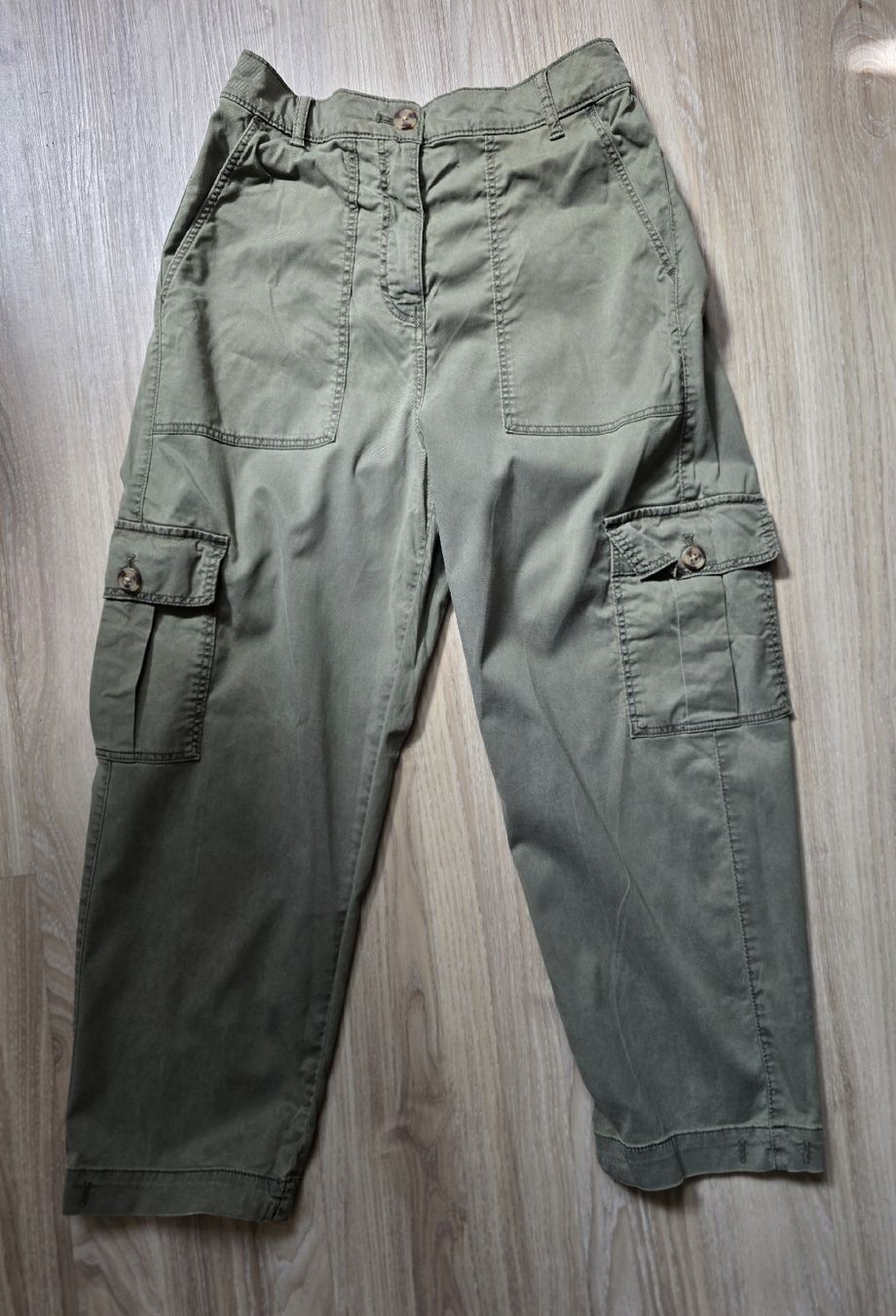 Pantaloni: Hose Gr 36 – Usato da Interlaken venduto da NataliiaS