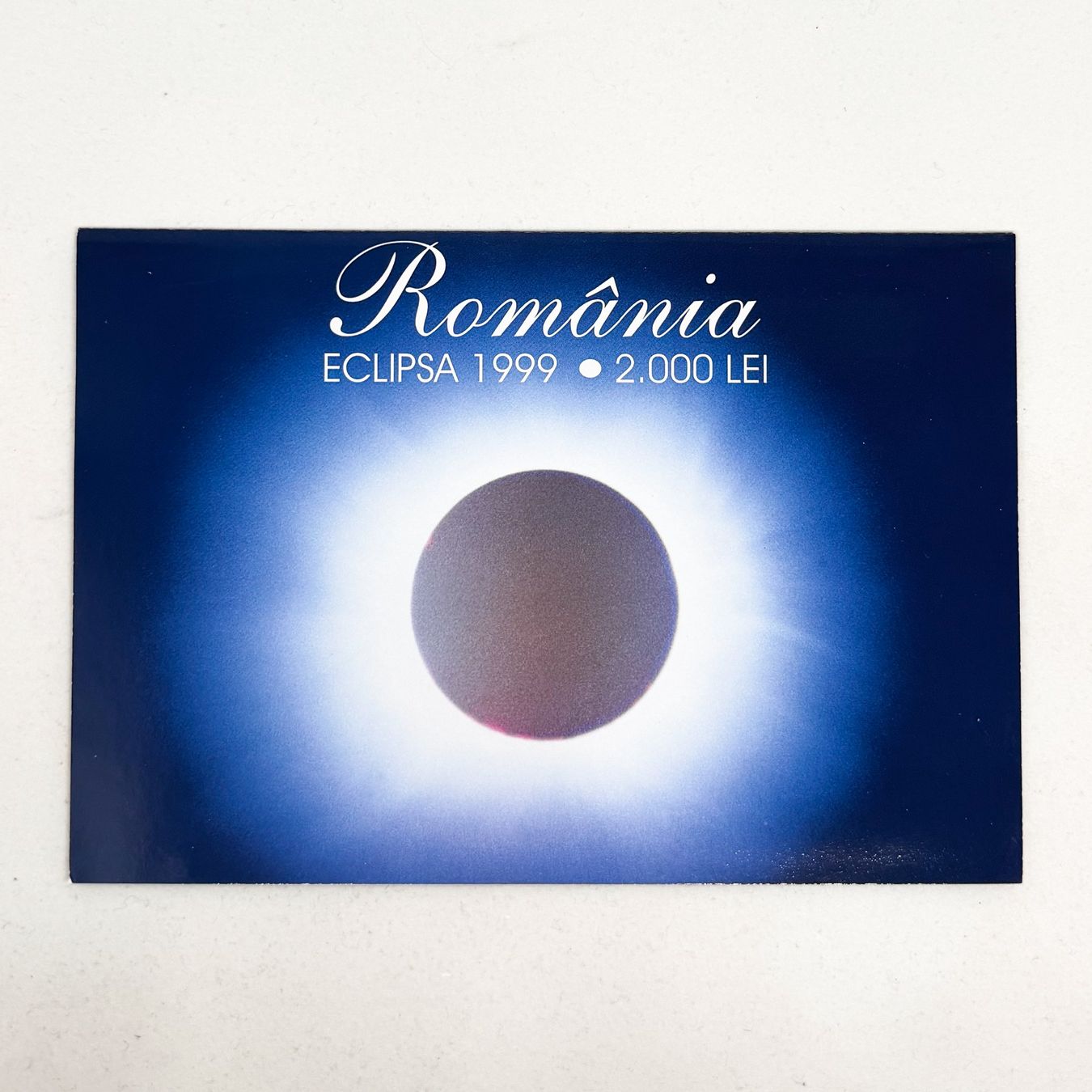Banconote: Collector : Billet Roumanie 2000 Lei Eclipse Solaire de 1999 – Nuovo e nell'imballaggio originale da Estavayer-le-Lac venduto da Famille_Sympathique 2