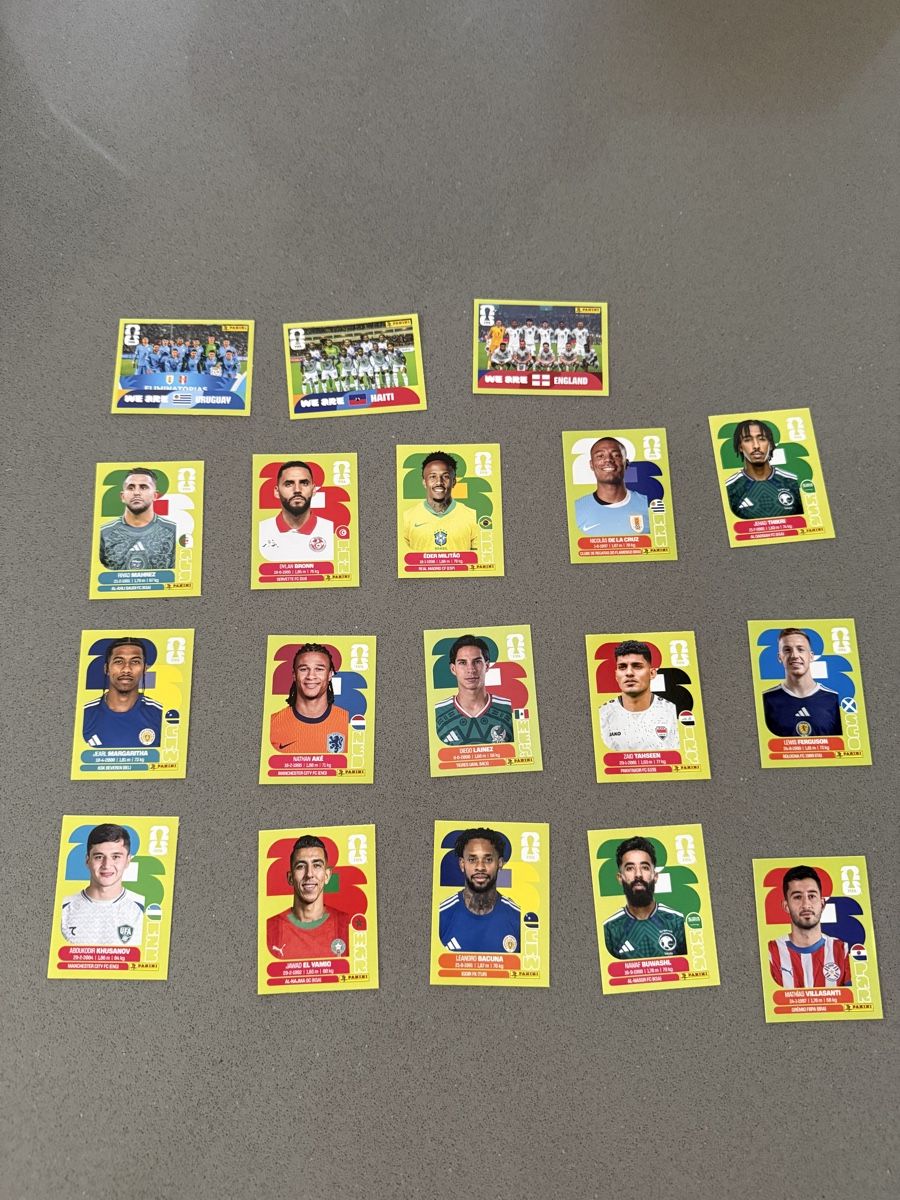 Panini Carte collezionabili: 18 Panini Sticker  – Nuovo (secondo la descrizione) da Wallisellen venduto da MoPo00