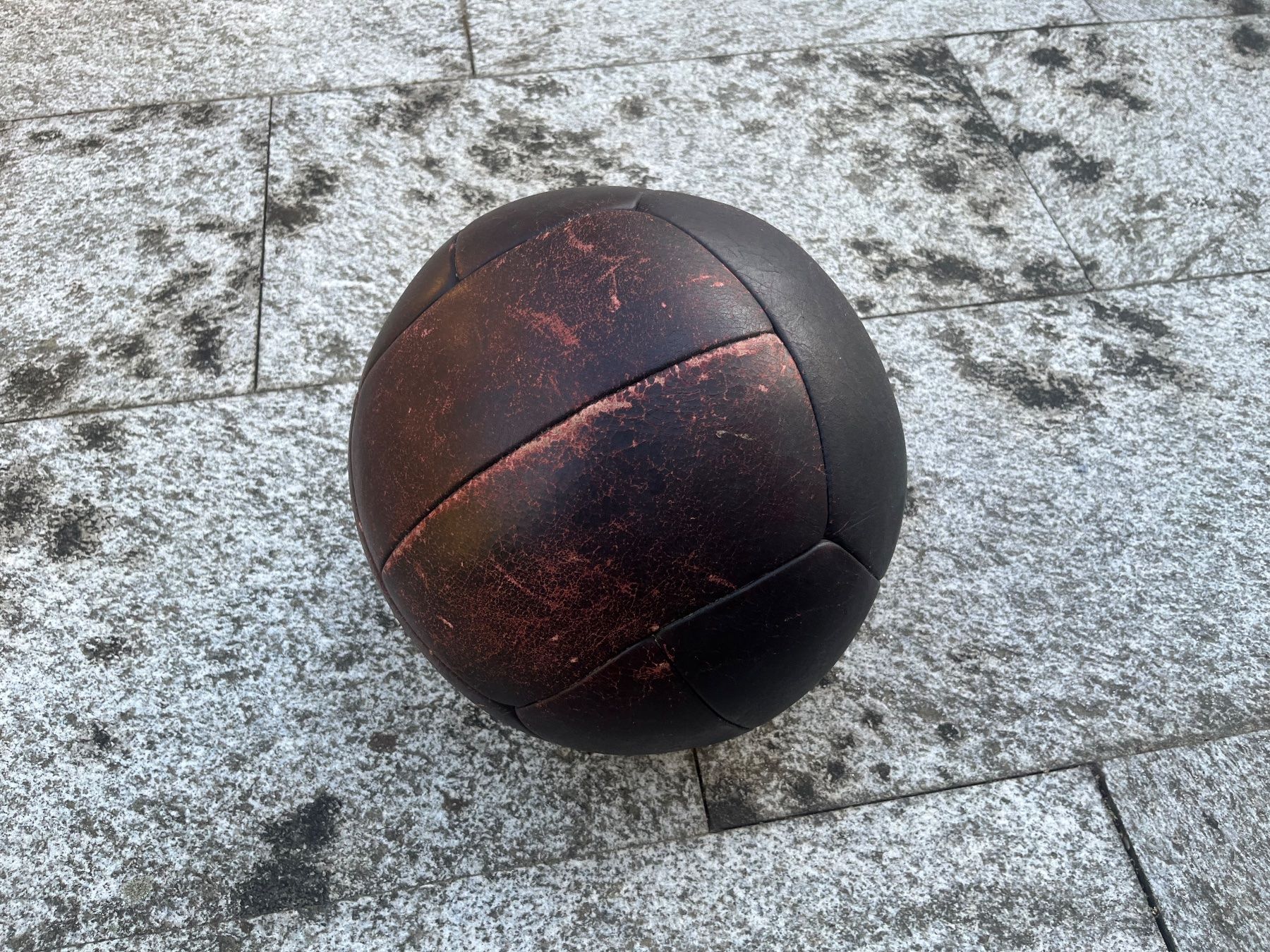 Palloni: Medizinball Antik ca 5kg – Usato da Bottmingen venduto da Puffsack 2