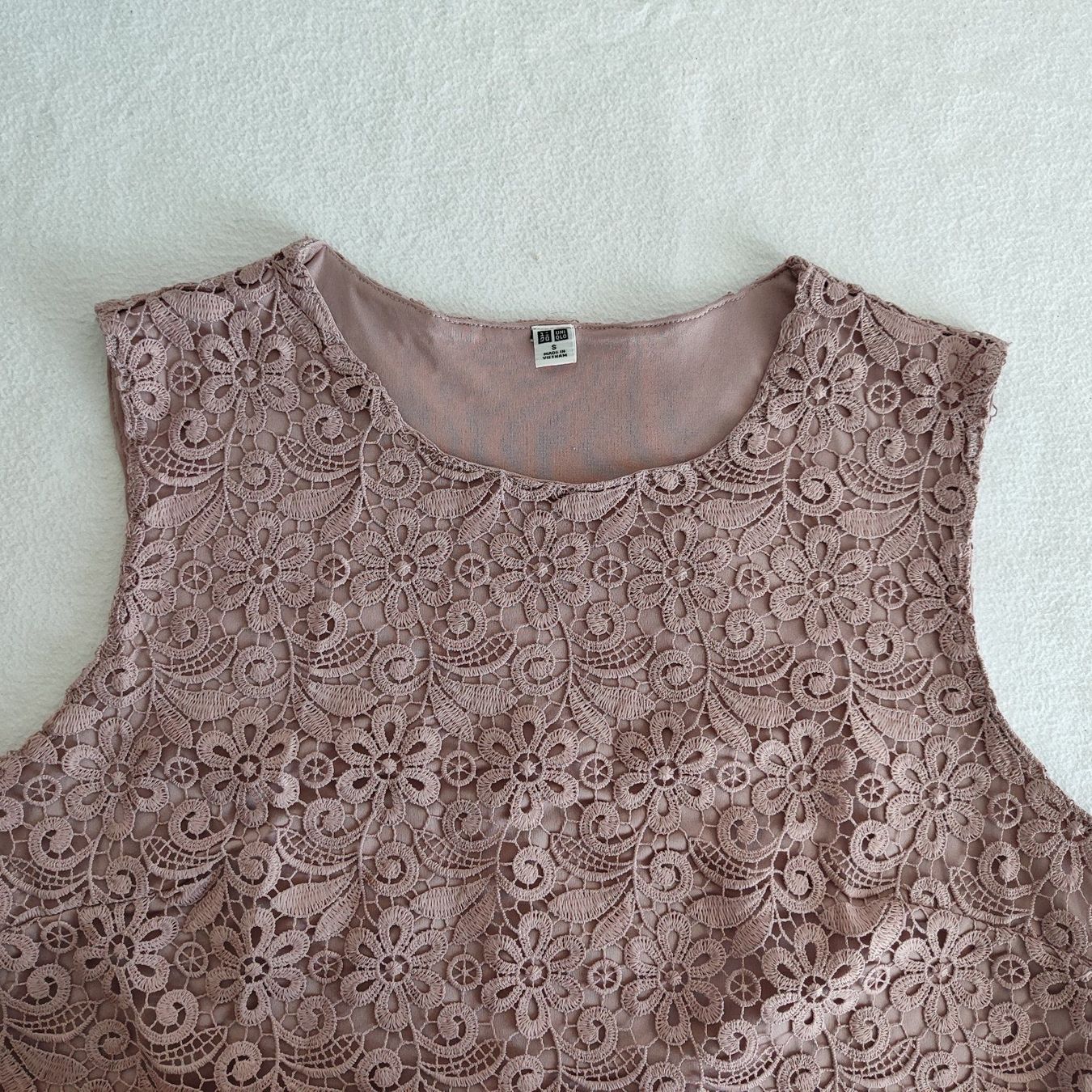 Top: Spitzen -Top, von Uniqlo, neu – Nuovo (secondo la descrizione) da Ruetihof venduto da Sunny-Summer 2