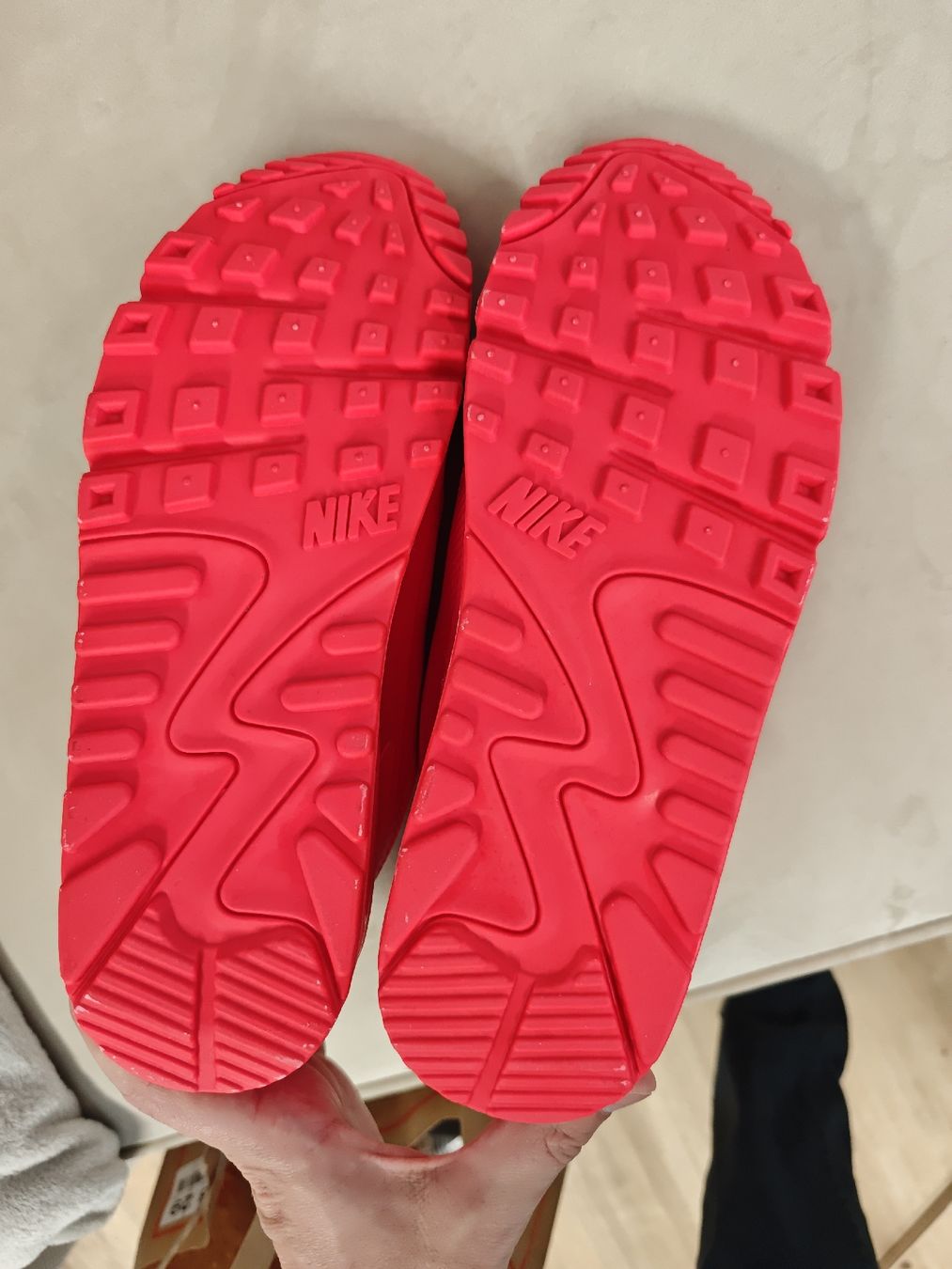 Nike Scarpe da uomo: Nike Air Max 90 Hyperfuse Solar Rot EUR 42.5 – Nuovo (secondo la descrizione) da Niederrohrdorf venduto da TK8700 2