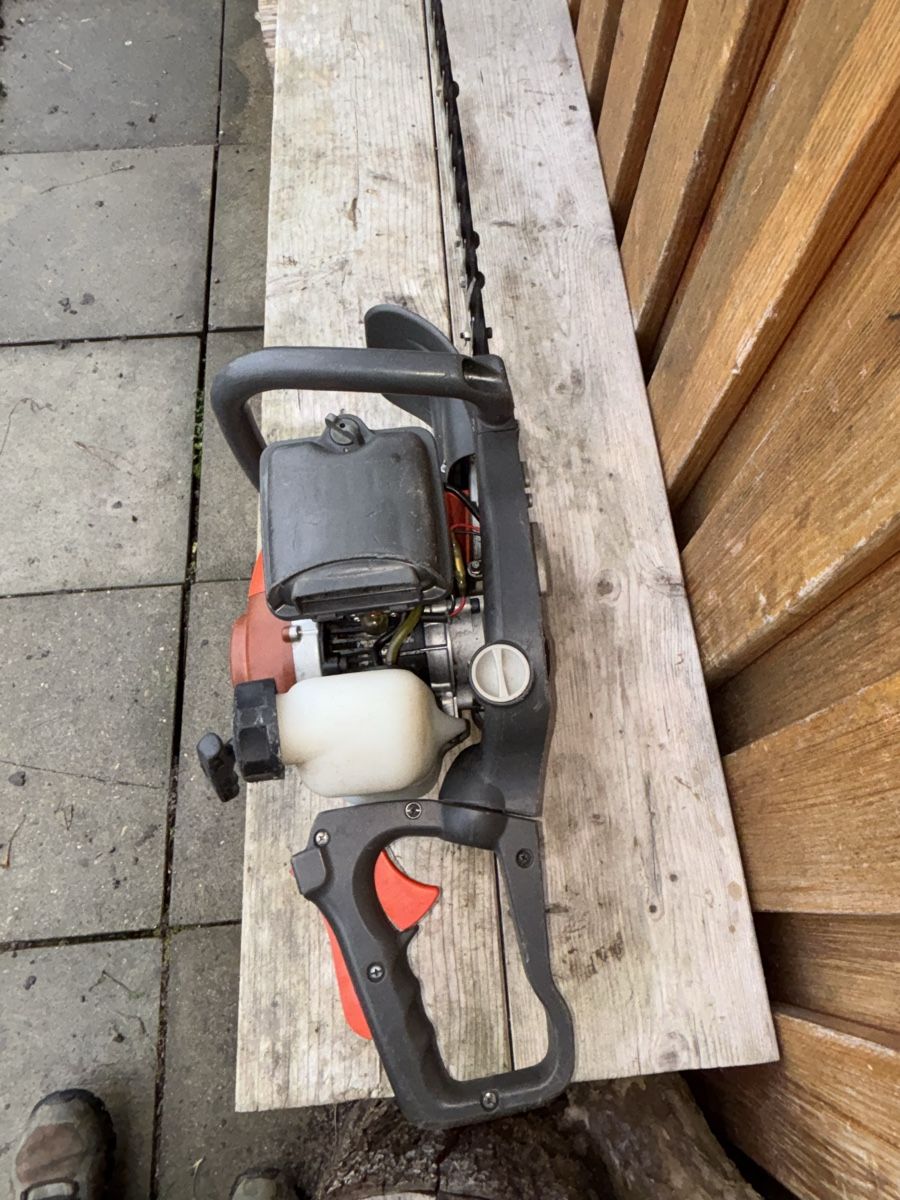 Husqvarna Tutti gli attrezzi: Husqvarna Heckenschere 226HD75S – Usato da Gossau SG venduto da Vujke 2