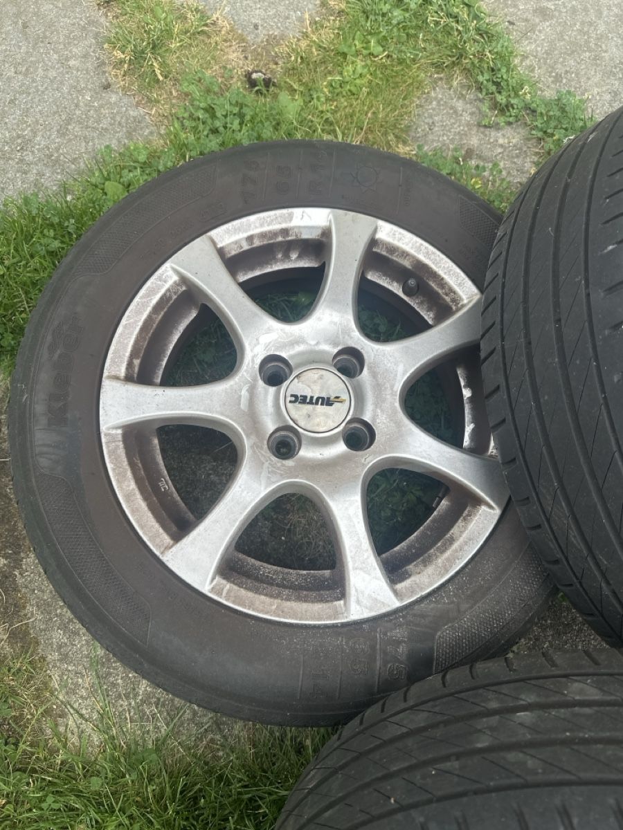 Felgen: 4 Felgen zu Ford Ka – Gebraucht aus Langnau i. E. von pickshop 4
