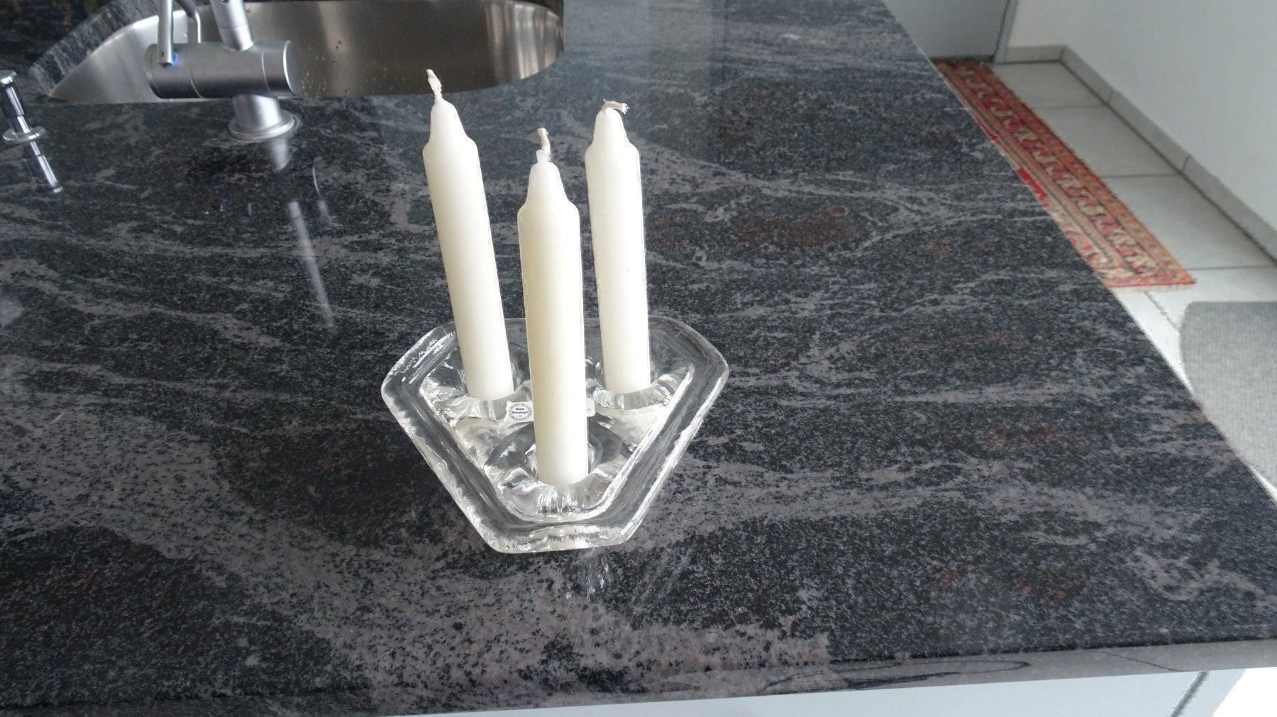 Glasi Hergiswil Kerzenständer: Glasi Hergiswil    3er Stabkerzenständer – Gebraucht aus Zürich von Roulet