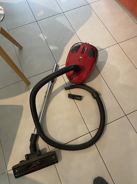 Aspirapolveri & Accessori: Superbe petit aspirateur – Usato da Ipsach venduto da carolehmann