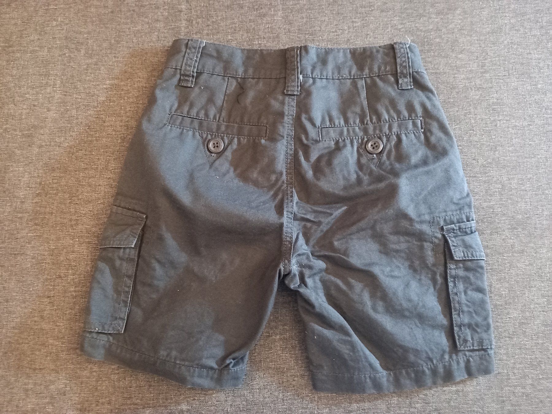 Hosen: Shorts gris taille S – Gebraucht aus Lausanne von KUNKI-DESTOCK 1