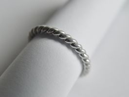 Kordel-Ring aus Silber 925