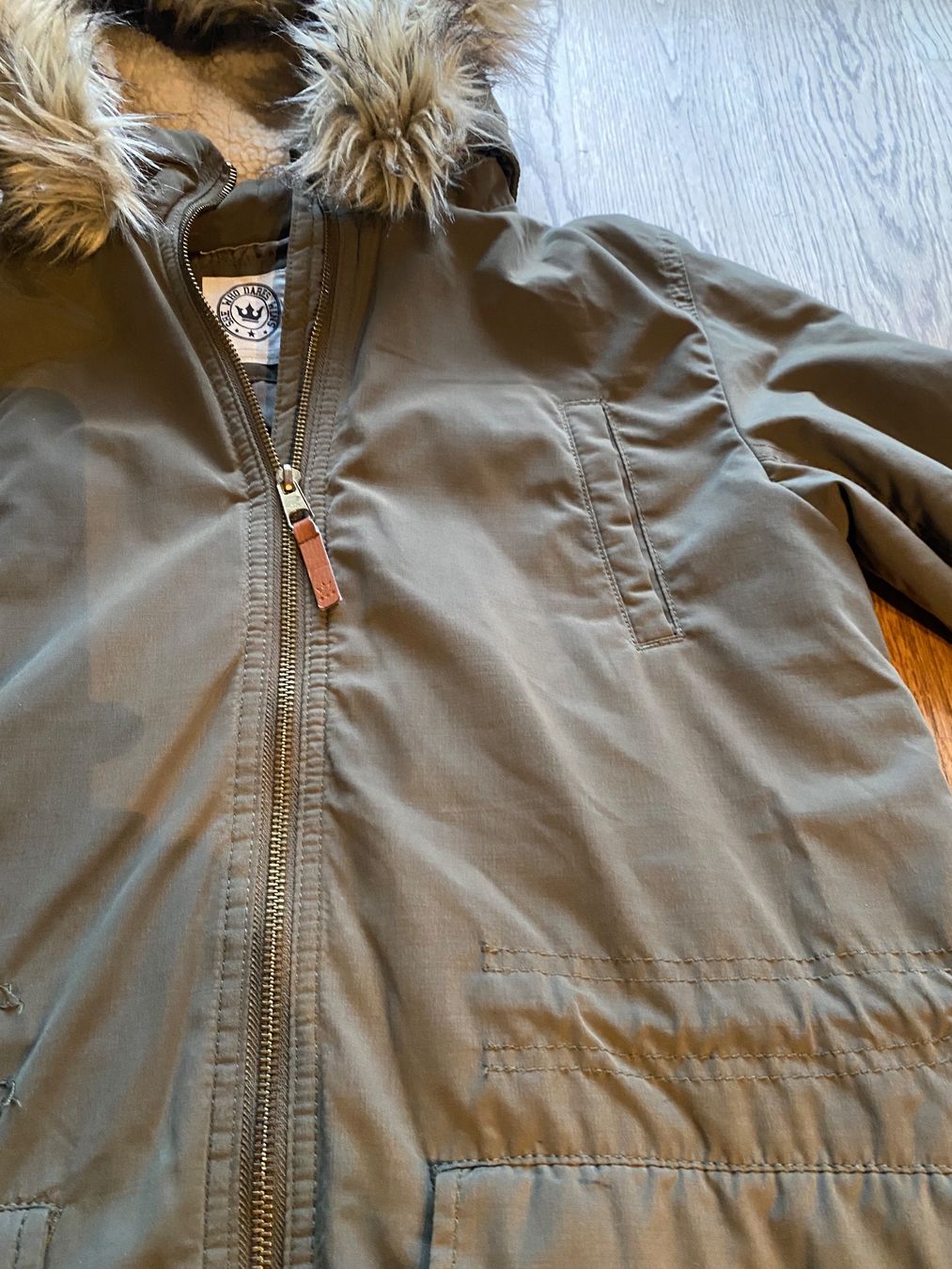 H&M Giacche & Cappotti: Winterjacke mit Kapuze Grösse 170 – Usato da Riedholz venduto da lenibeni03 1