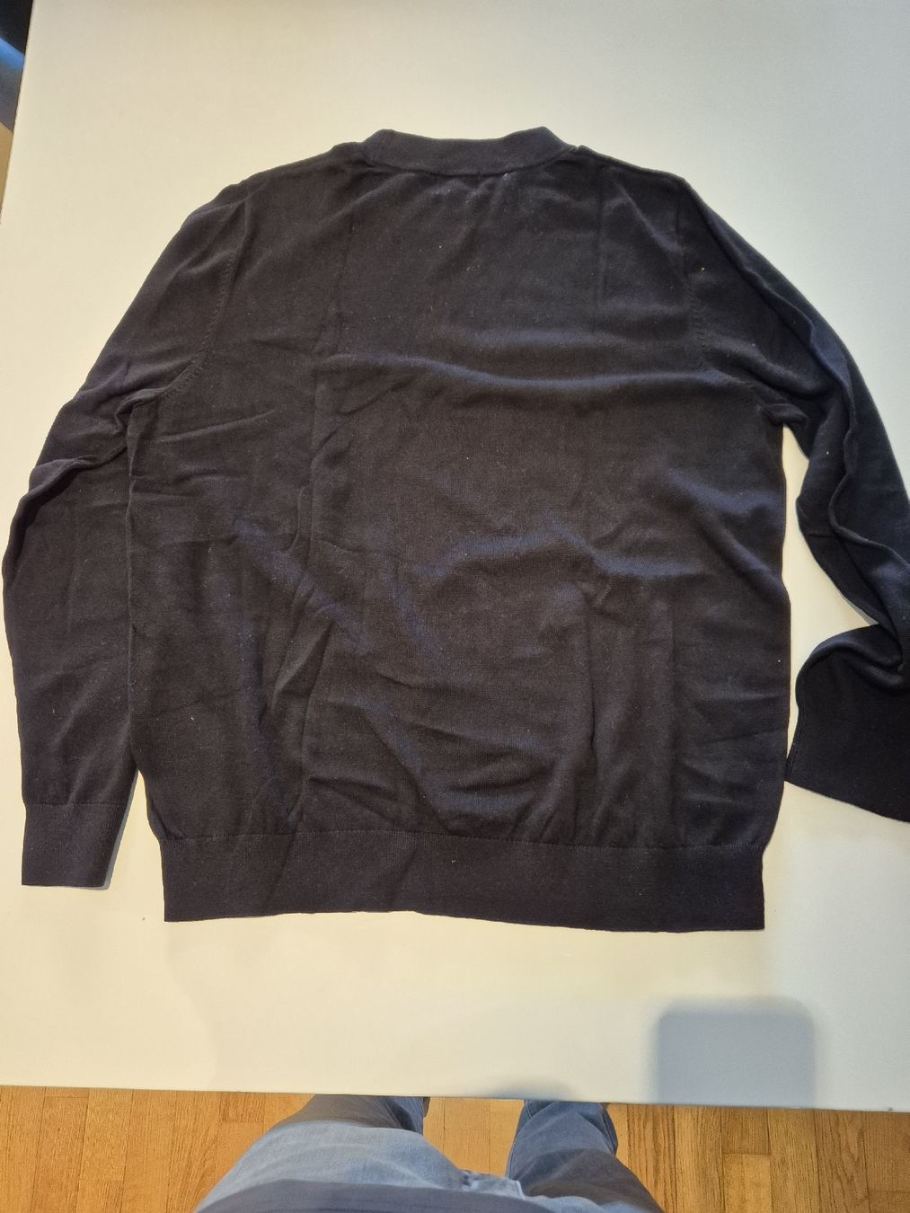 H&M Maglioni & Felpe: Schwarzer Herrenpullover von H&M - Top Zustand, Grösse L – Usato da Schenkon venduto da 1996234 1