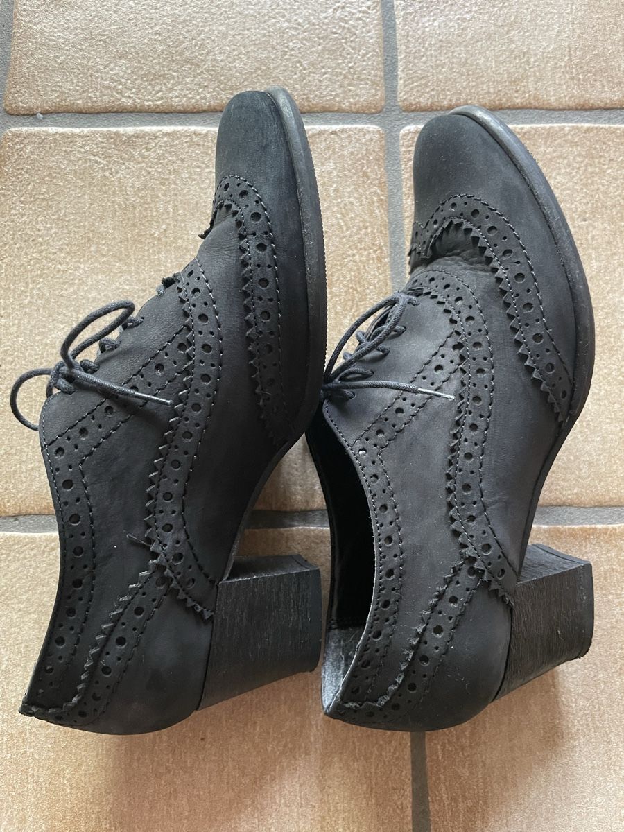 Scarpe da donna: Schicke Halbschuhe, schwarz, Grösse 38 – Usato da Obernau venduto da Bekka. 1