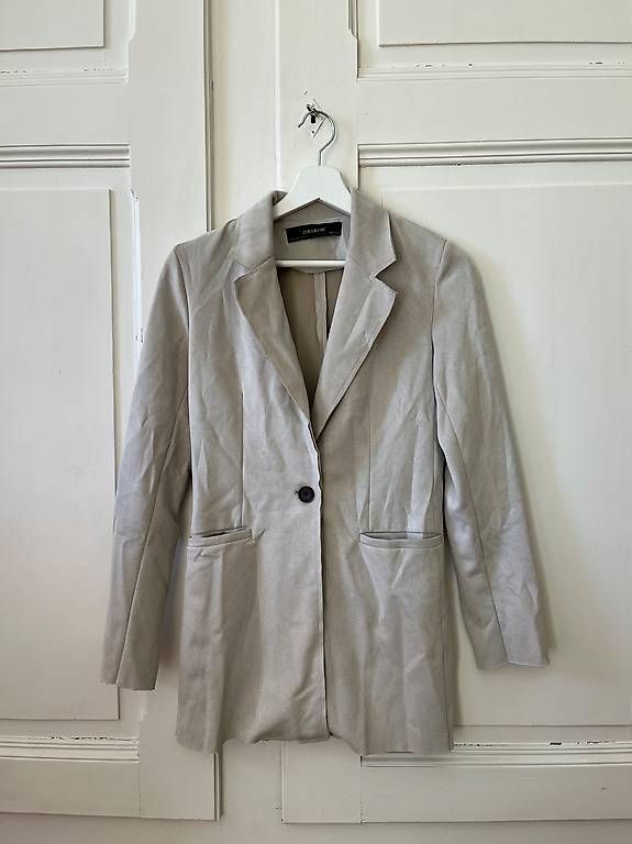 Jacken: Jacke hellgrau XS – Gebraucht aus Bern von tan_2rrh