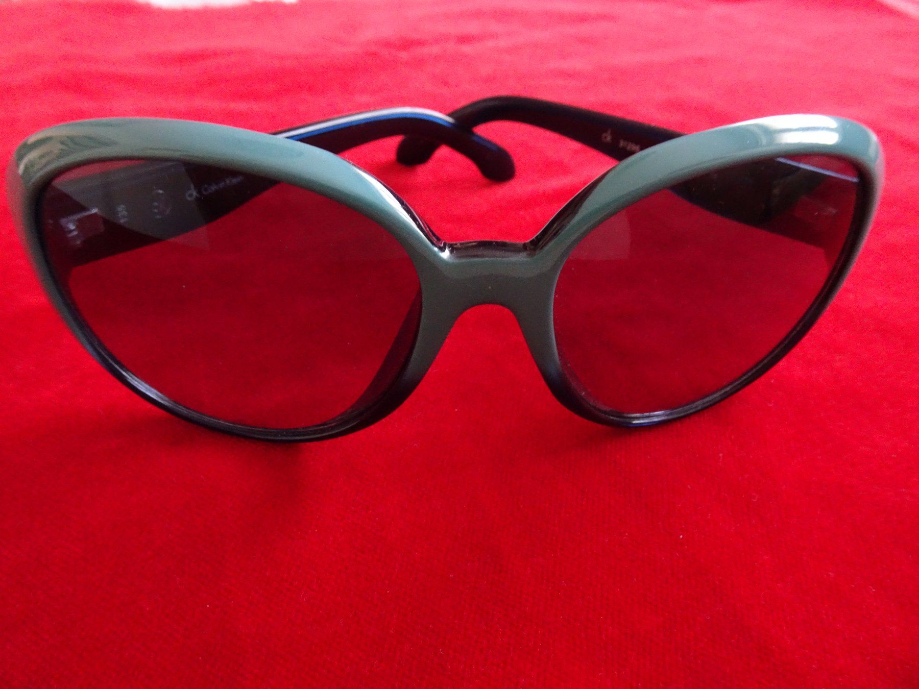 Calvin Klein Occhiali & Lenti: Calvin Klein Sonnenbrille – Usato da St.Gallen venduto da Diva021 2