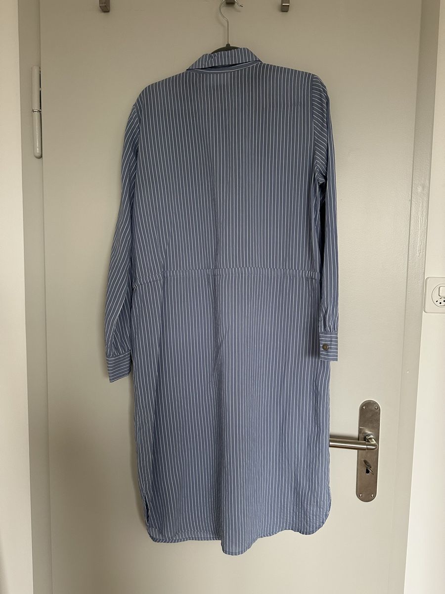 Vestiti: Kaffe Hemdbluse / Kleid Gr. 36, blau-weiss gestreift – Usato da Basel venduto da Val_8xhs 1