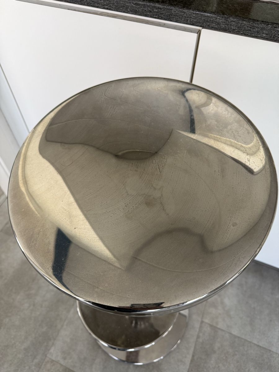 Magis Tabourets: Barhocker Magis Starck – D'occasion à Gerlafingen par driver-rent 1
