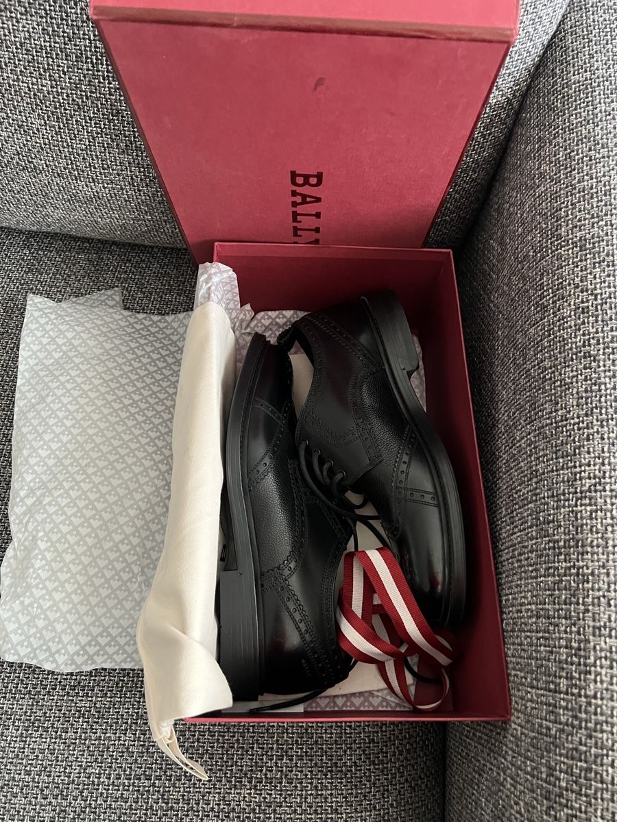 Bally Scarpe da uomo: Bally Schuhe mit Budapestermuster 42.5 – Nuovo e nell'imballaggio originale da Zürich venduto da Walllstreet 4