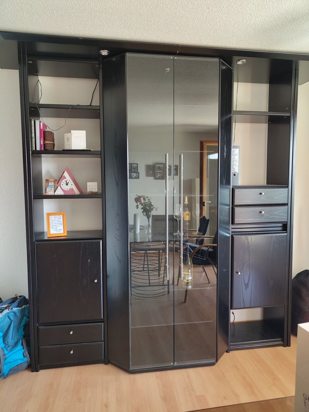 Armadi: Wohnzimmerschrank – Usato da Beatenberg venduto da mad_2l2b