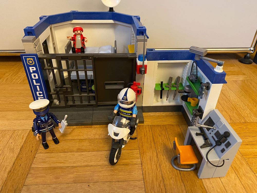 Playmobil CITY ACTION Polizei: Flucht Aus Dem Gefängnis | Kaufen Auf ...