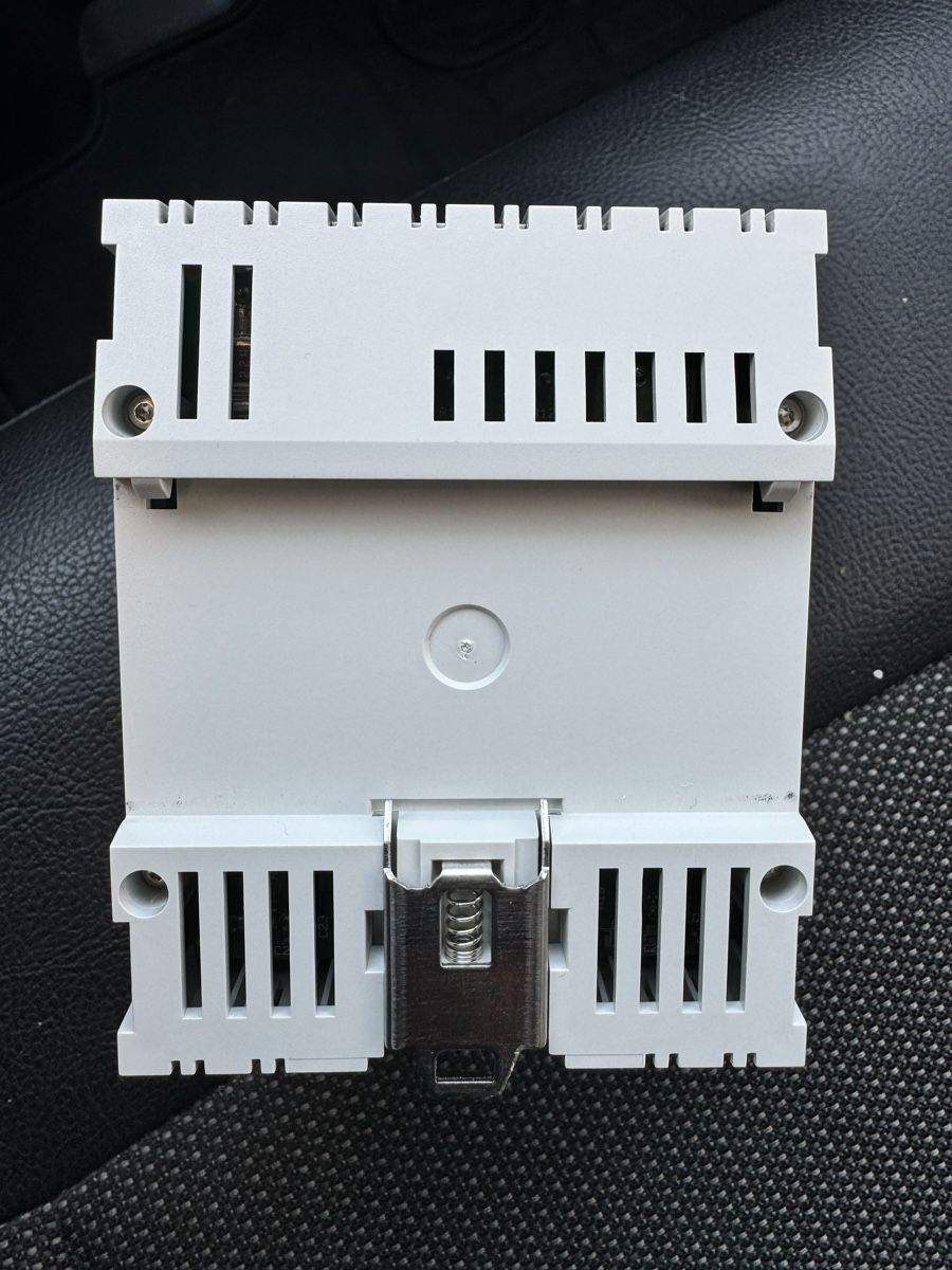 Devolo Laufwerke & Adapter: Devolo DLAN Pro 1200 DINRail Powerline Phasenkoppler – Gebraucht aus Cham von PIRAT123 1