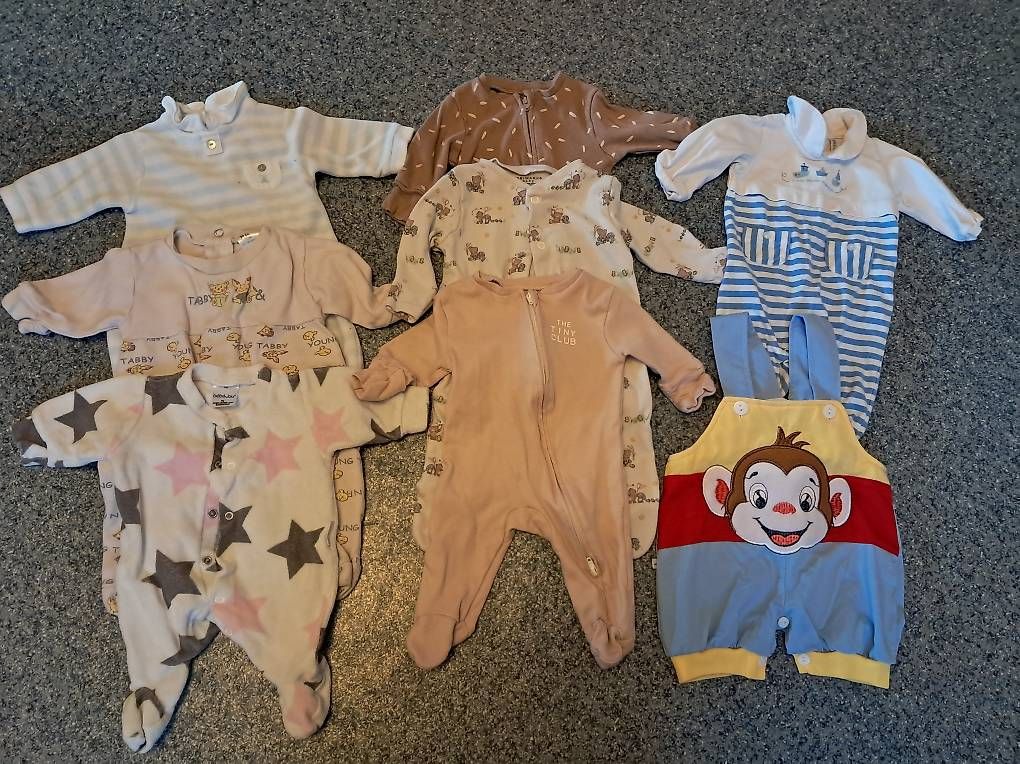 Lotti & Set di vestiti: Babykleider 50/56 – Usato da Aarberg venduto da Nicky1988 1