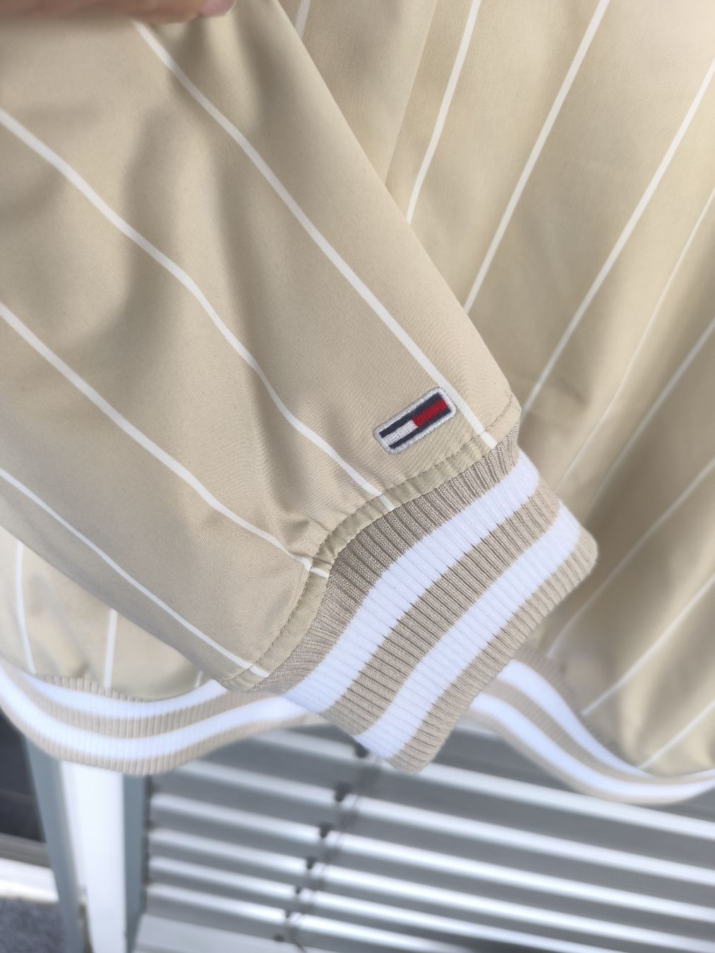 Tommy Hilfiger Giacche: Tommy jeans Jacke  – Nuovo (secondo la descrizione) da Oftringen venduto da Lejaleja 3