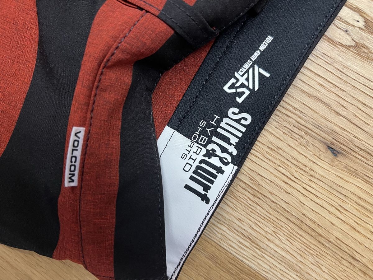 Pantalons: Badehose Volcom Gr. 32 – D'occasion à Stans par Jaeseli 1
