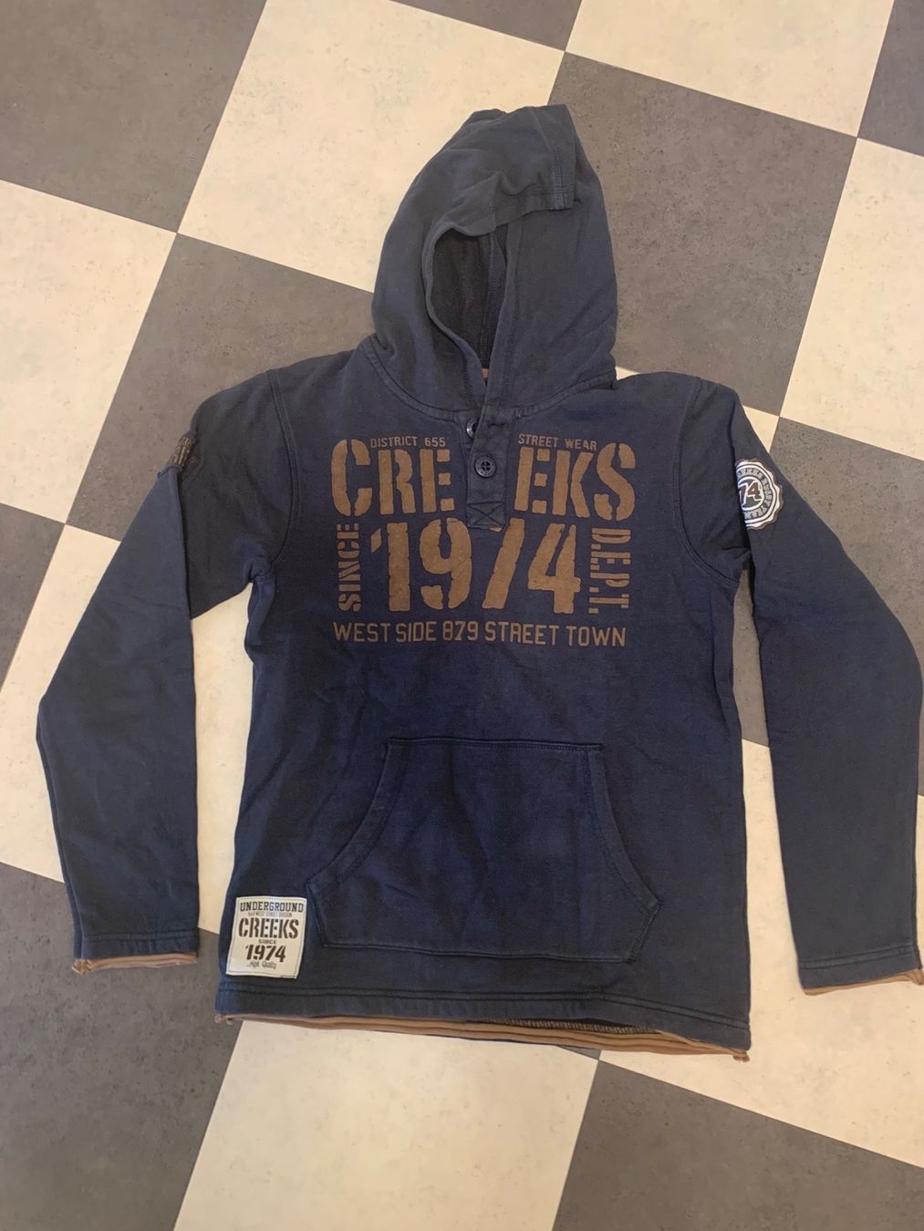 Pullover & Sweatshirts: Pullover – Gebraucht aus Luzern von Boudin03