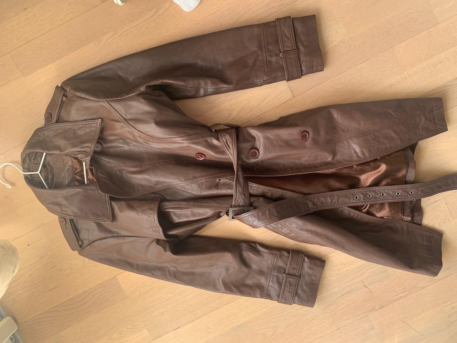 Cappotti: Fake Leder Mantel – Usato da Belp venduto da mia_5cm6 1