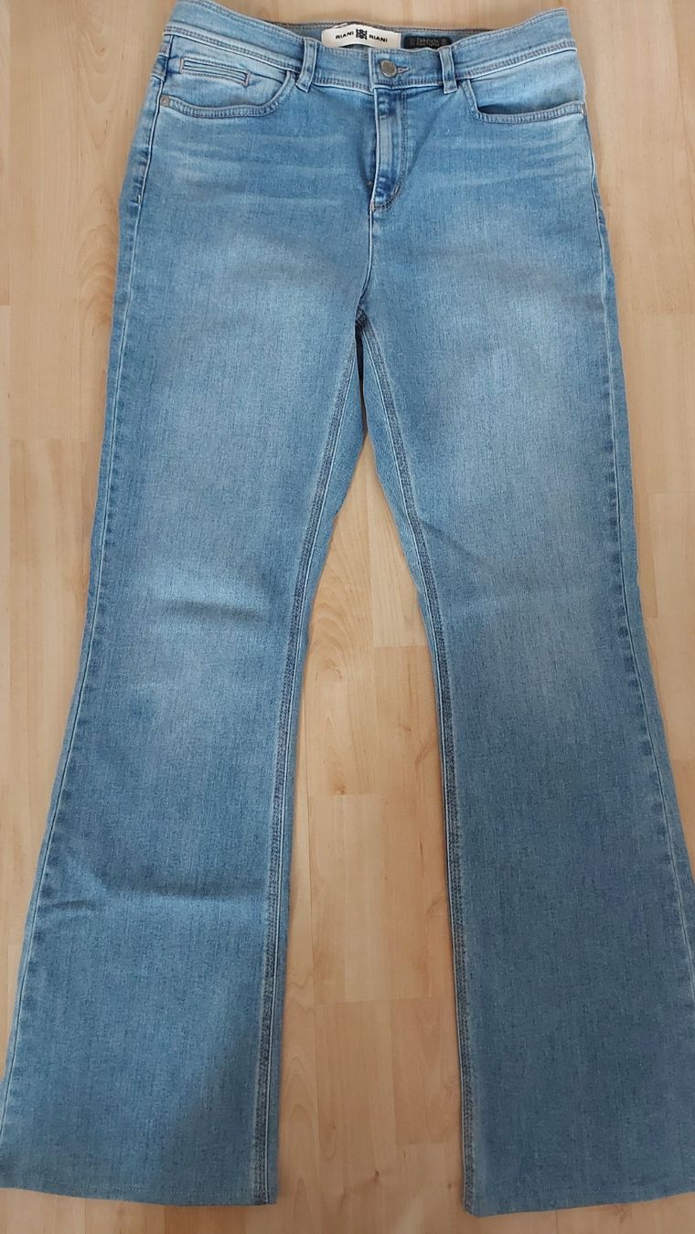 Jeans: RIANI JEANS gr,38 – Usato da Zofingen venduto da MasterPCI