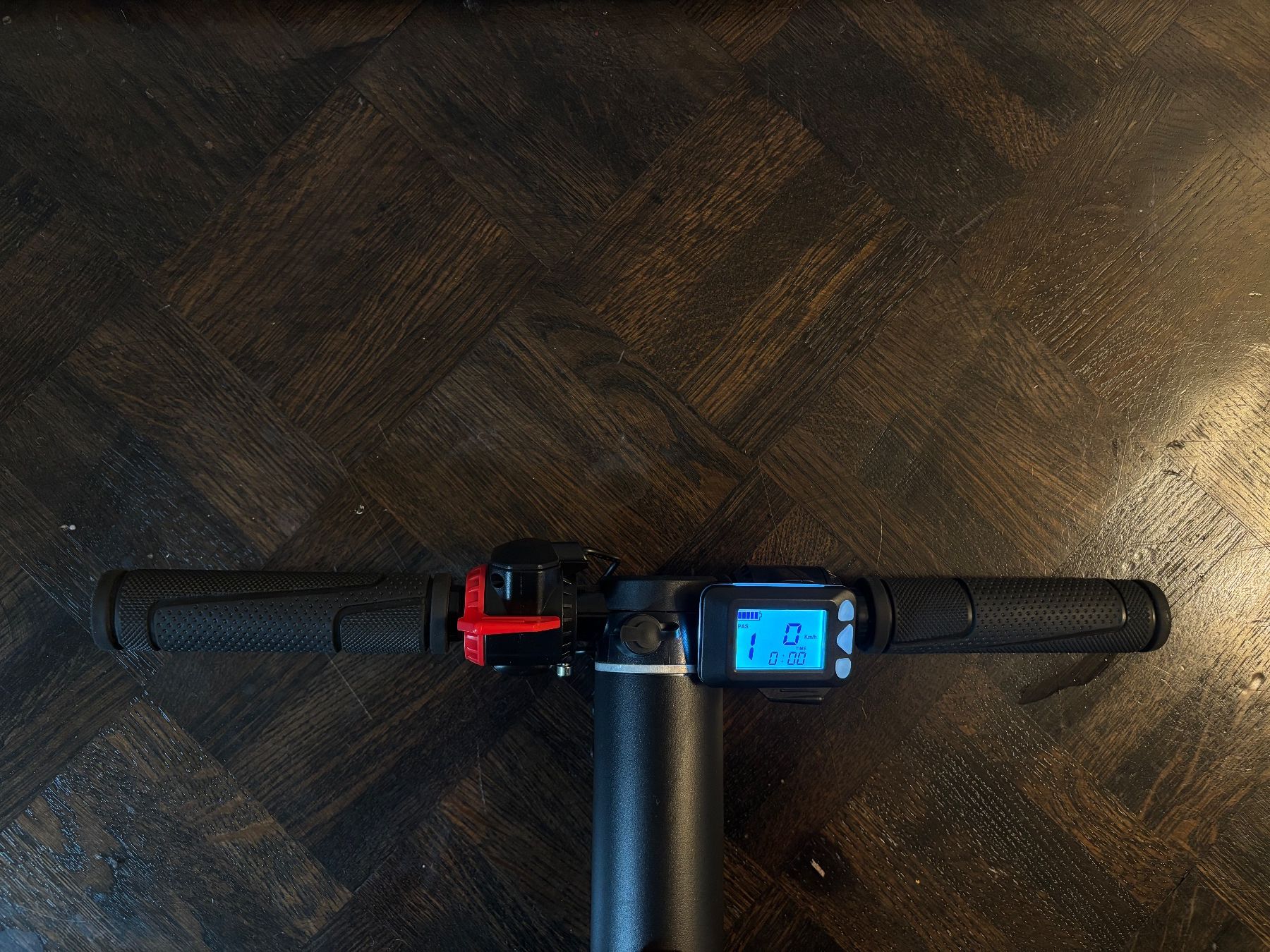 Kickboard: Trottinette électrique pliable - presque neuve! – Gebraucht aus Tartegnin von arr_k2sx 3