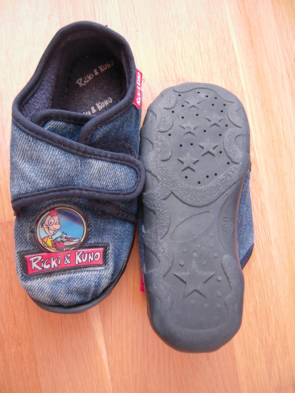 Scarpe per ragazzi: Finken / Hausschuhe Gr 26 Ricki & Kuno – Usato da Uzwil venduto da visions77