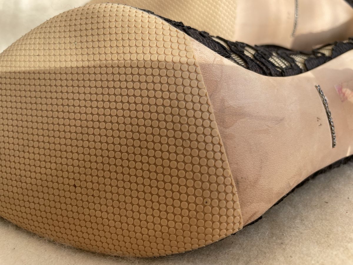 Dolce & Gabbana Scarpe da donna: Dolce & Gabbana Black Pumps Rainbow Bellucci, Size 41 – Usato da Zürich venduto da Nat1978 4