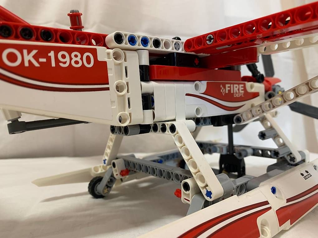 Lego Kit di costruzioni: Lego Technic Löschflugzeug – Usato da Meikirch venduto da meineangebote 1