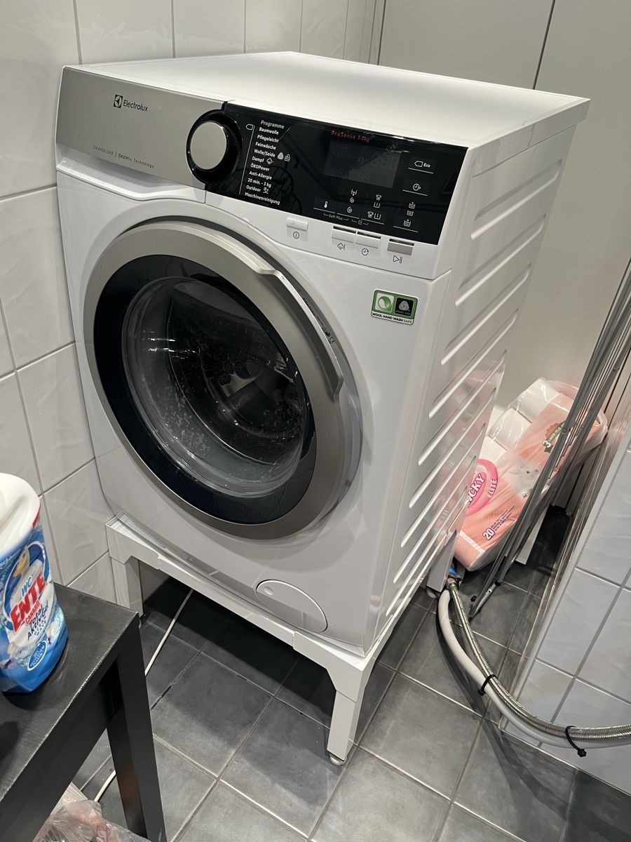 Electrolux Lavatrici: Electrolux WAGL4E300 Waschmaschine – Usato da Einsiedeln venduto da sandramon