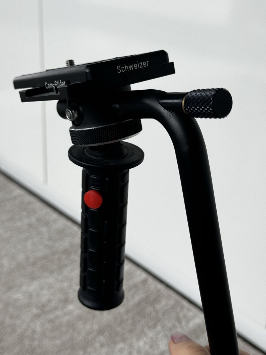 Treppiedi & Teste: Kamera-Slider Schweizer mit Stativ Set – Usato da Goldau venduto da mira221 2