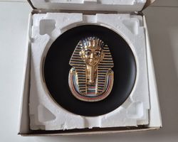 Assiette de collection le masque en or de Tutankhamun 1994