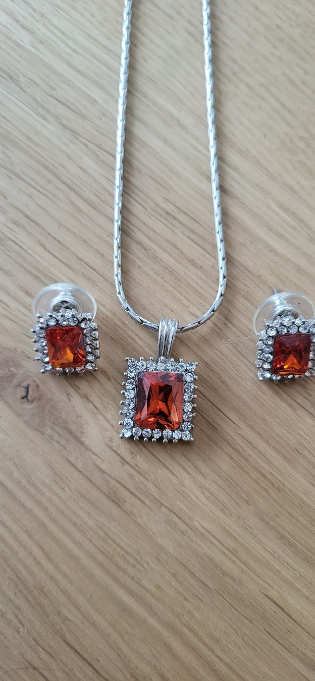 Altri gioielli: Wunderschönes Schmuckset mit orangem Stein, neuwertig – Nuovo (secondo la descrizione) da Brugg AG venduto da Leona90 5