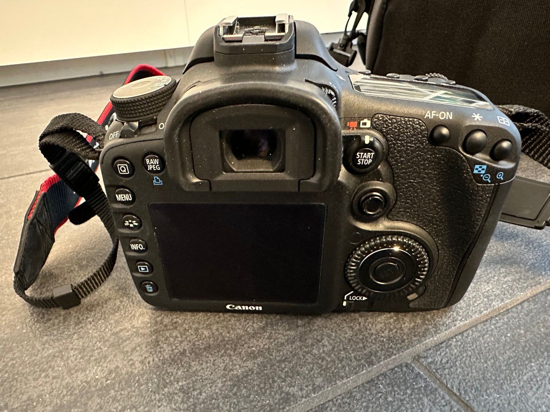 Canon Fotocamera: Canon EOS 7D mit 15-85mm Objektiv – Usato da Affoltern am Albis venduto da Indicator 2