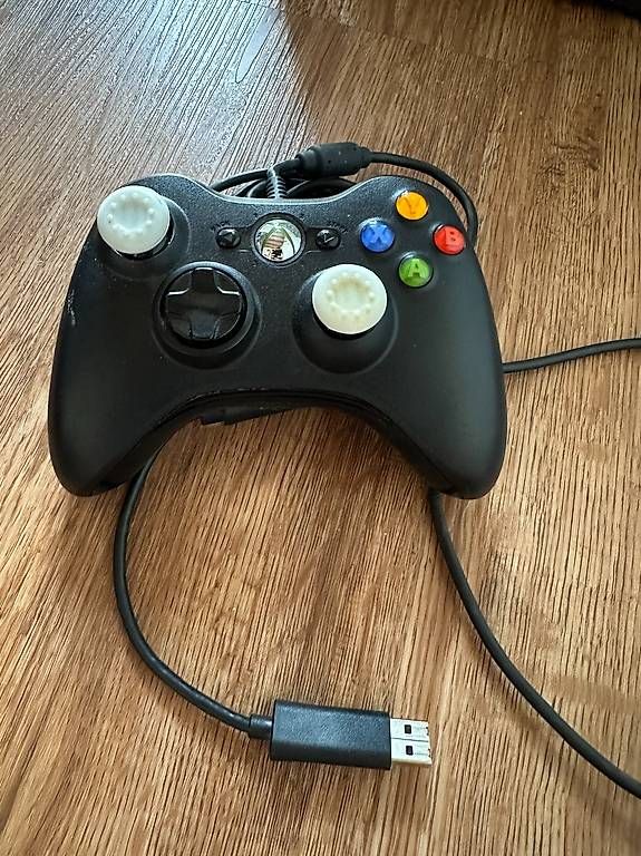 Spiele: Xbox 360 Controller USB Kabel – Gebraucht aus Kirchberg BE von Tily242