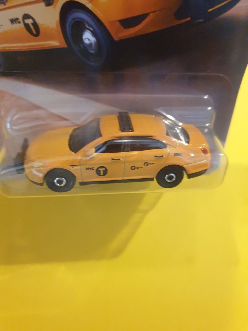 Matchbox Modellautos: Matchbox FORD POLICE INTERCEPTOR – Neu und originalverpackt aus Oftringen von Rotor 3