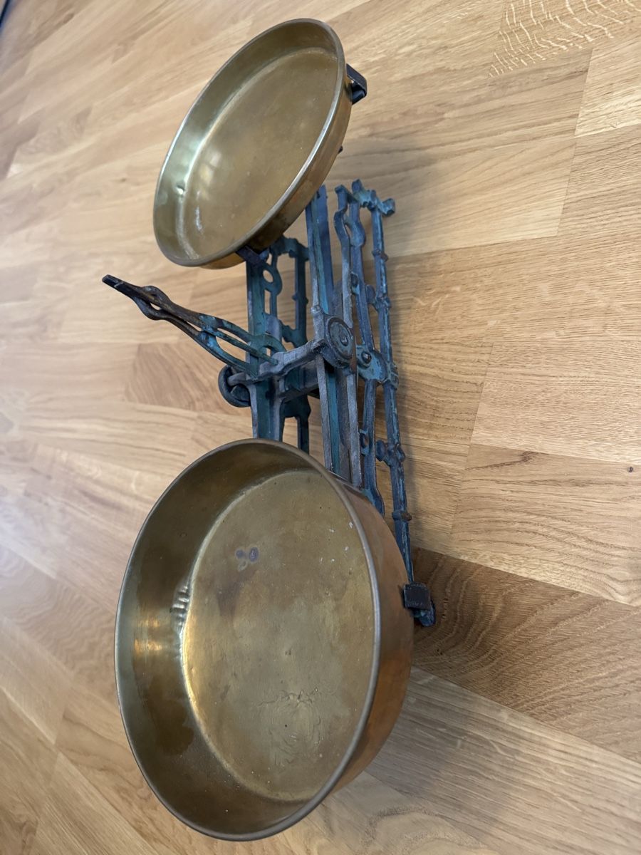 Tutte le decorazioni: Antikes Wiege-Set Messing/Eisen, Deko-Objekt Vintage – Usato da Bern venduto da Trader_Mick 1