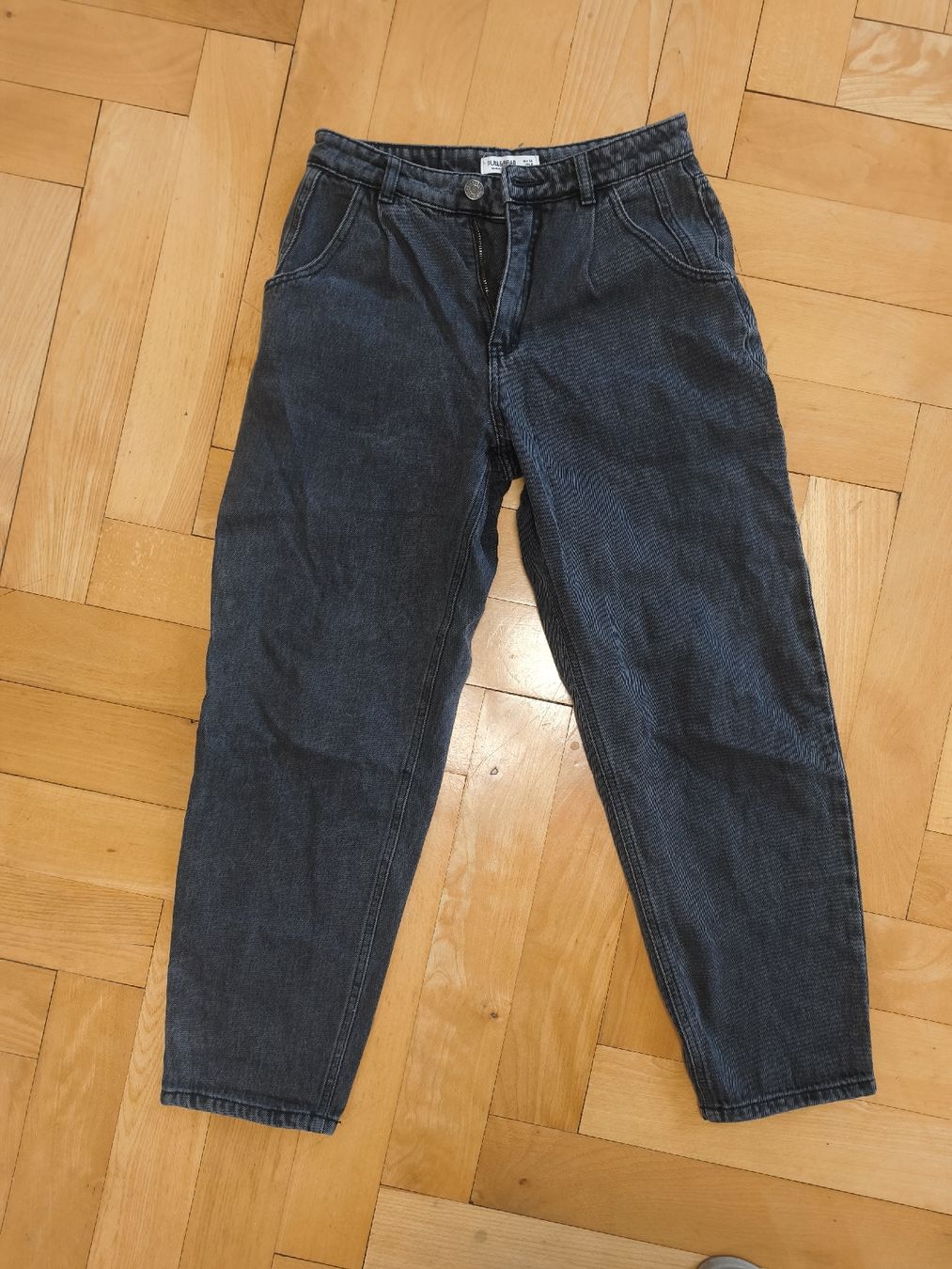 Pull&Bear Jeans: Pull&Bear Mom Jeans, Gr. 34/36, dunkelgrau, used-style – Gebraucht aus Schaffhausen von wanno