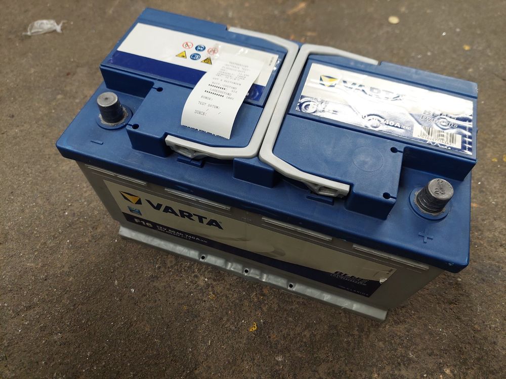 Schne Autobatterie Ladegert Akku Bildernull