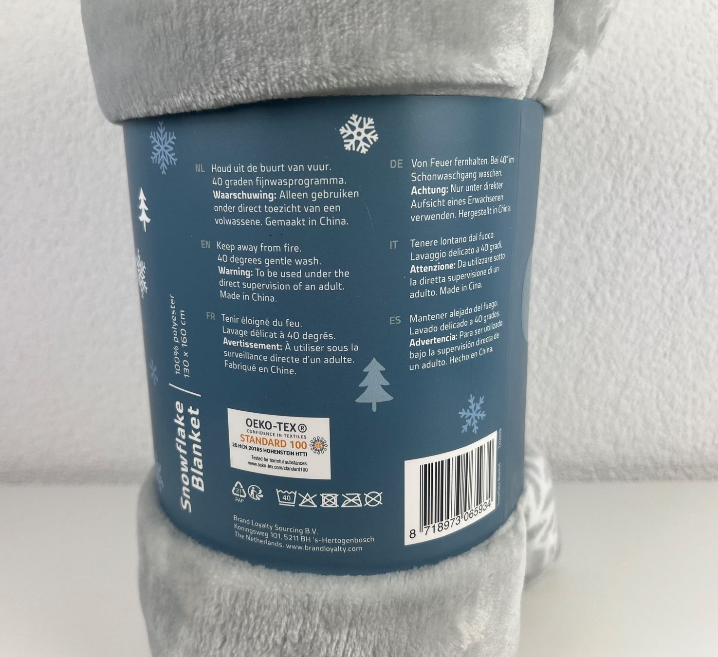 Coop Coperte: Kuscheldecke mit Schneeflocken-Design – Nuovo e nell'imballaggio originale da Stein am Rhein venduto da Moons_of_Saturn 6