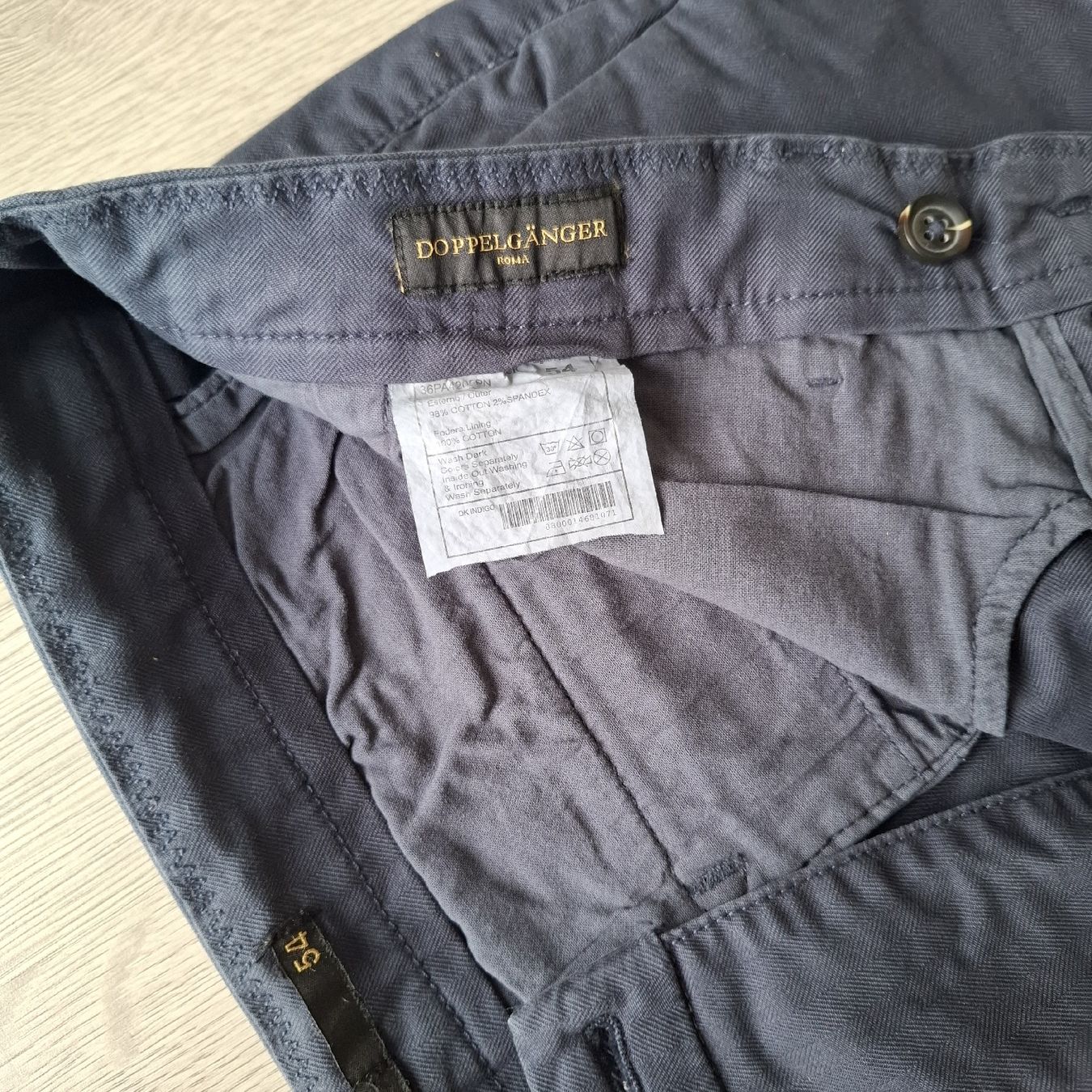 Pantaloni: Dunkelblaue Chinohose, Grösse 54, Baumwolle, – Usato da Emmen venduto da Tigerlady 2