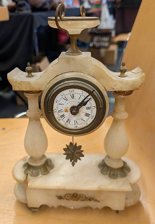 Orologi da terra & Orologi da parete: Tischuhr Marmor Antik – Usato da Wallisellen venduto da Chic_Living