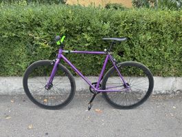 Cohesion Singlespeed Citybike Lila/Schwarz inkl. Schloss