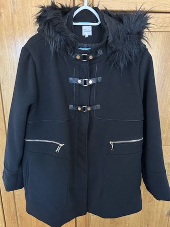 Manteau femme neuf noir avec capuche taille 54