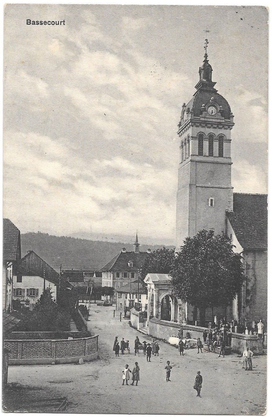 Cartoline postali: Bassecourt Detailansicht mit Personen Feldpoststempel – Usato da Olten venduto da clotaldi